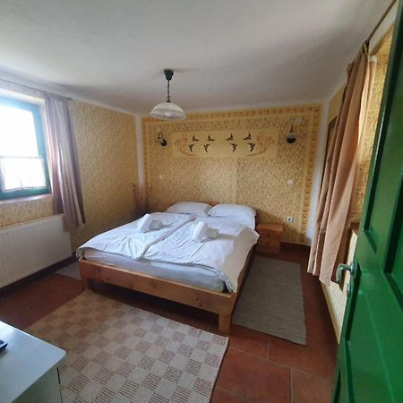 Sobe Kod Baje - Baranjska Kuca Karanac Exterior foto