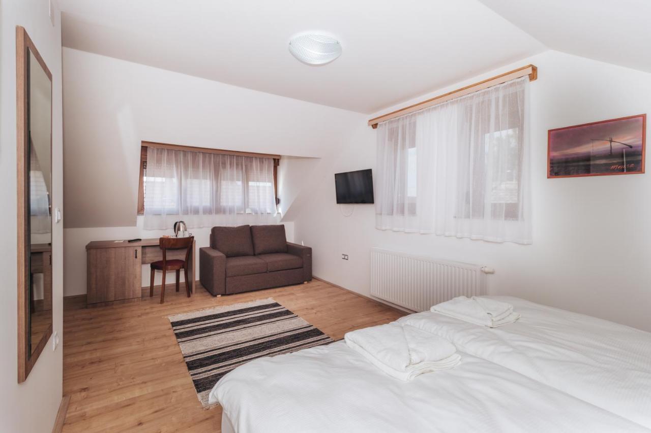 Sobe Kod Baje - Baranjska Kuca Karanac Exterior foto